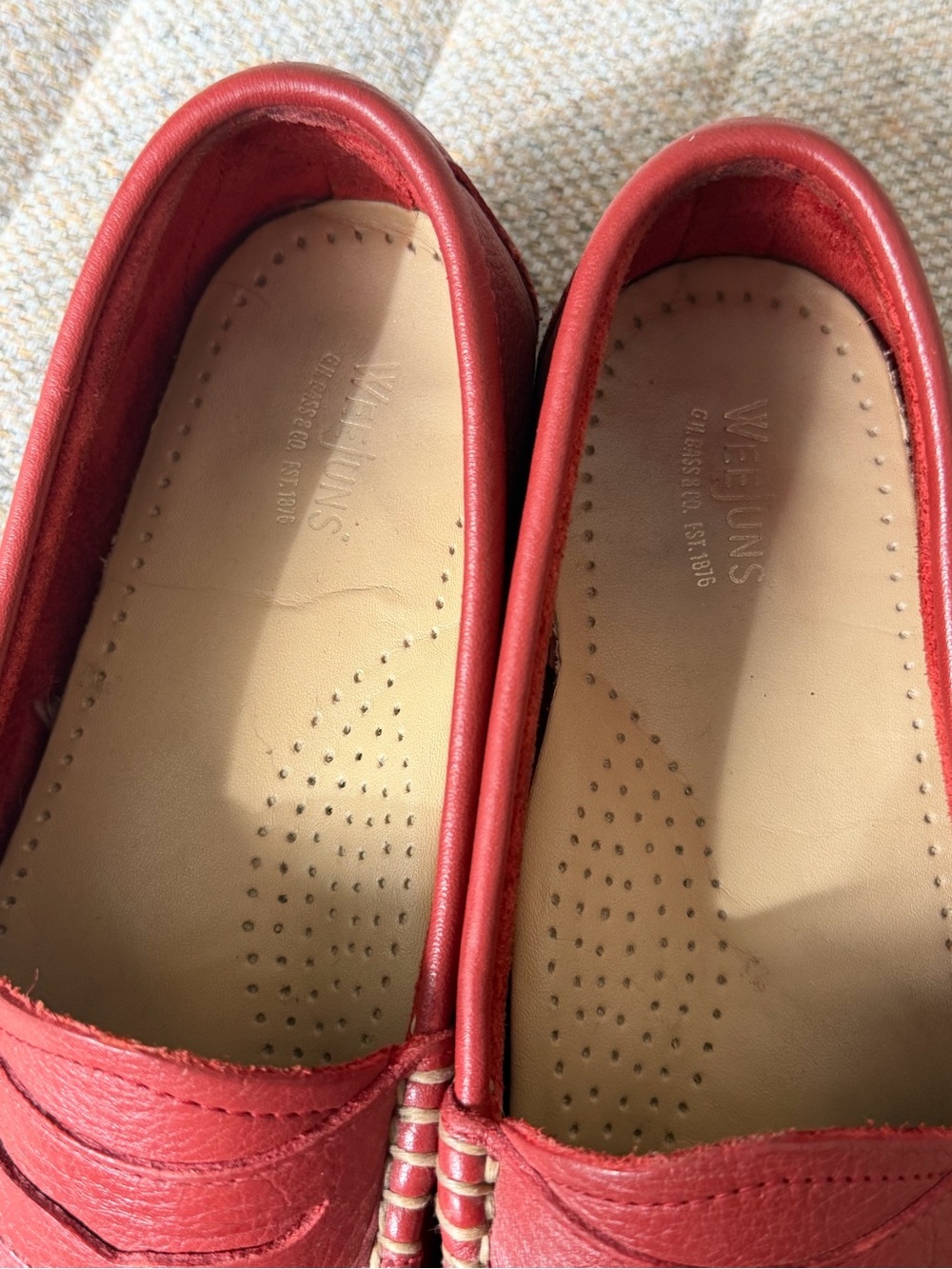 GH BASS - Red Weejuns soft Penny Loafers, sz 8.5 - Picture 6 of 10
